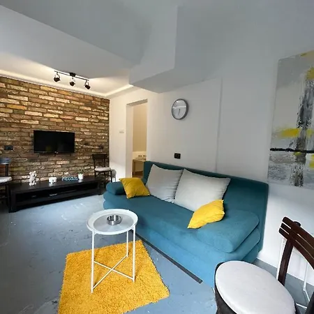 Hedonist-boulevard Stayhouse Belgrade